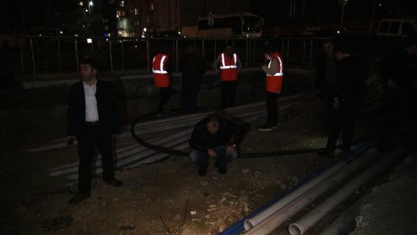 (ek bilgilerle) Taksim Meydanı'nda esrarengiz kemik parçaları