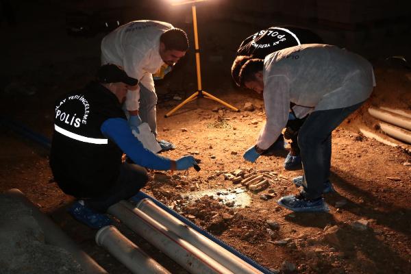 Taksim'de bulunan kemikler Adli Tıp Kurumu'na götürüldü