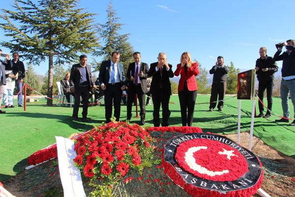 Demirel'in mezarını özel güvenlik koruyacak