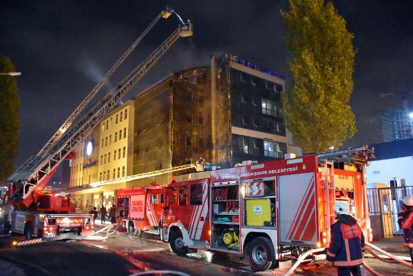 Haliç Üniversitesi'nde yangın