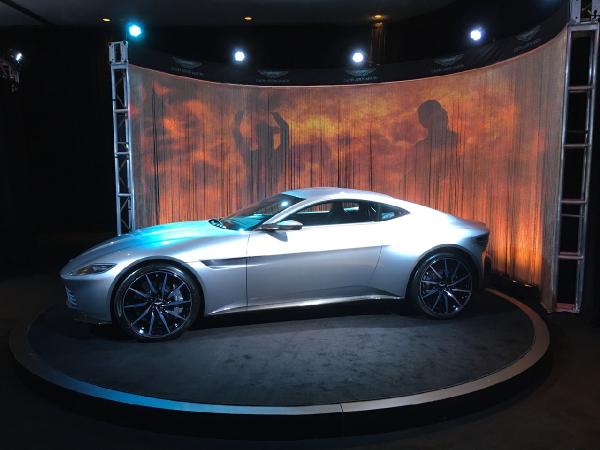 Dünyanın gözü Los Angeles Auto Show’da