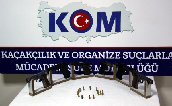 Diyarbakır'da silah ve uyuşturucu operasyonu: 5 tutuklama