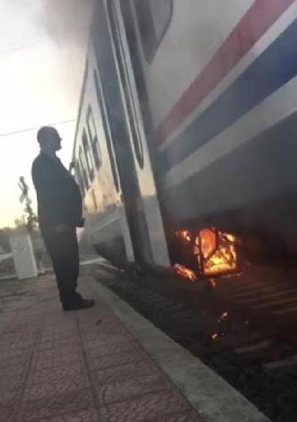 İzmir'de yolcu treninde, yangın paniği