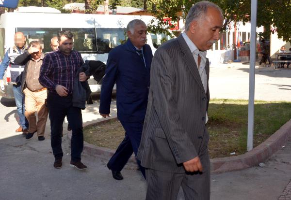 Emekli derneklerinde 1,5 milyon liralık yolsuzluk iddiası