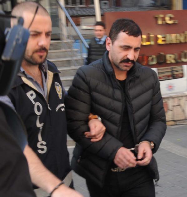 Mecidiyeköy'de otomobili kurşunlayan saldırgan aranıyor