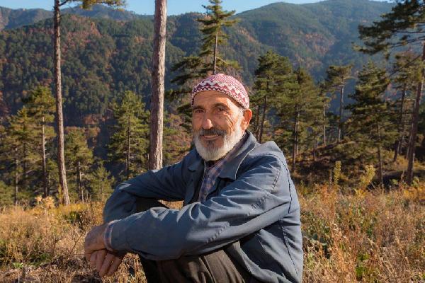Orman gönüllüsü Hüseyin dede