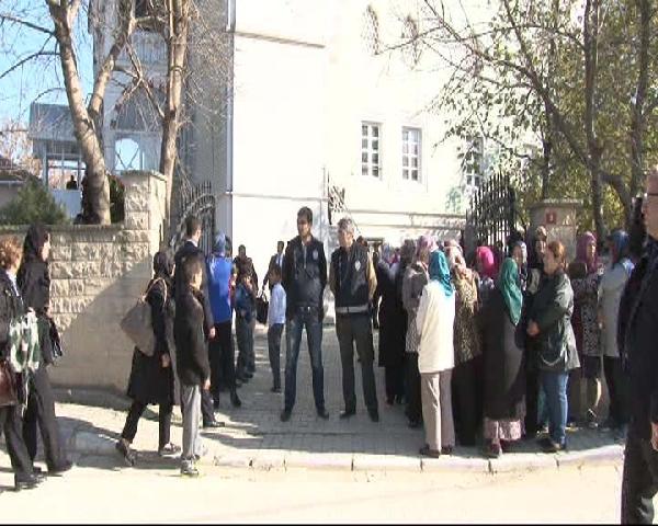 Cumhurbaşkanı Erdoğan Çatalca'da arkadaşının cenaze namazına katıldı