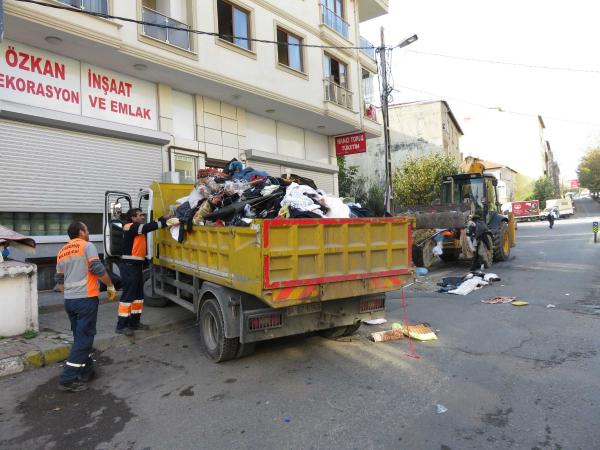 Evden 5 kamyon çöp çıktı
