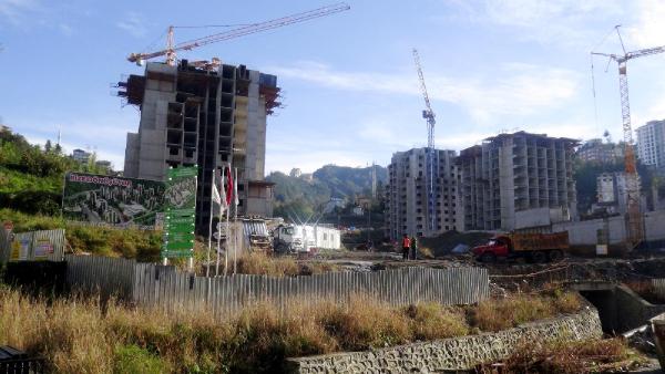 Rize’de kentsel dönüşüm alanında zemin kayma iddiası