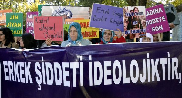 Siverek’te kadınlar şiddeti protesto etti