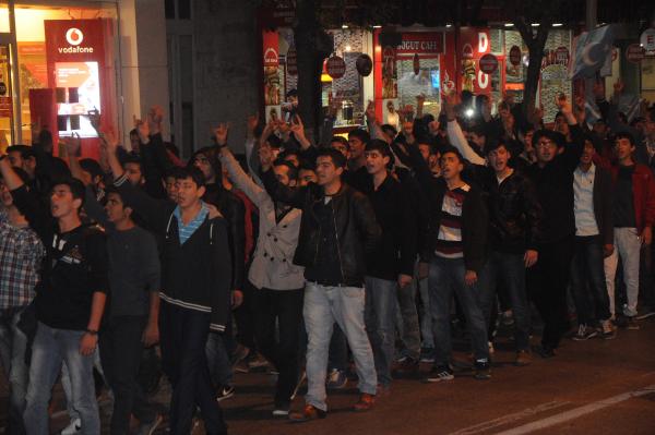 Gaziantep'te ülkücülerden Türkmenler için yürüyüş