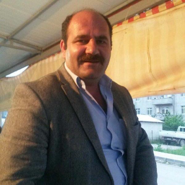 Toprak yığınının altında kalan işçi öldü