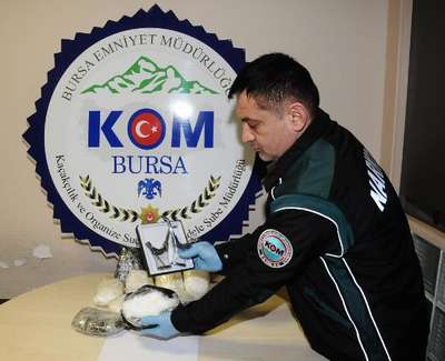 Bursa'da 6 kilo sentetik uyuşturucu metamfetamin ele geçirildi