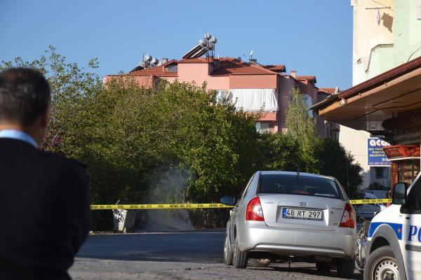 Lojman yakınındaki şüpheli valiz korkuttu