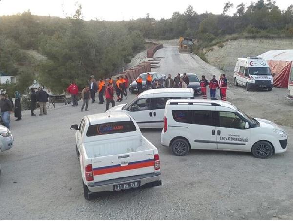 Yamadi kampında kalan Türkmen ailelere çadır ulaştırıldı