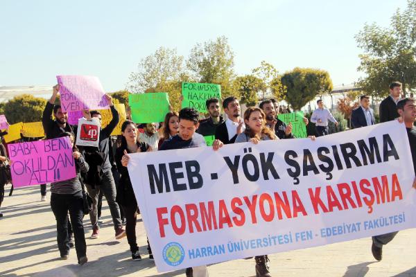 Harran Üniversitesi öğrencilerinden formasyon protestosu