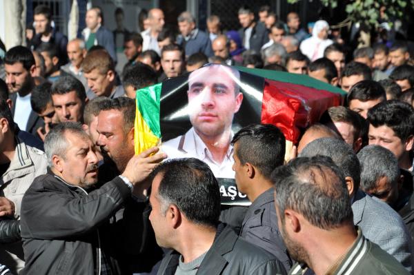 Cizre'de PKK ateşi: 1 polis yaralı