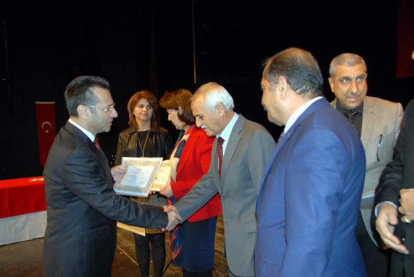 Diyarbakır'da Öğretmenler Günü kutlandı