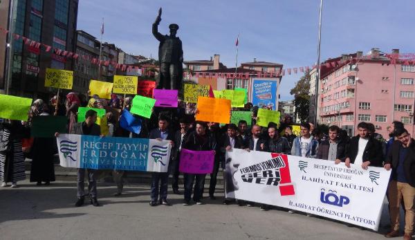 Rize’de İlahiyat Fakültesi öğrencilerinin eyleminde gerginlik