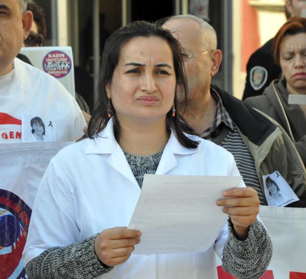 Gaziantep'te sağlıkçılardan şiddet protestosu