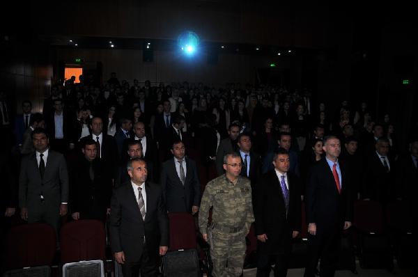 Yüksekova'da Öğretmenler Günü kutlandı