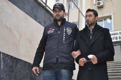 Eşini bıçaklayarak öldüren şüpheli yakalandı
