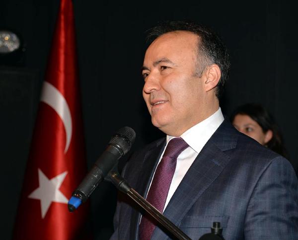 Erzurum Valisi Altıparmak öğretmenlere seslendi: Ahlaki değerlerden uzaksa, zalimi yetiştirmiş olursunuz