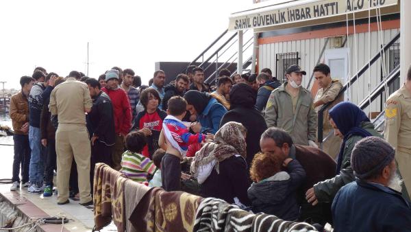 Kaçakların imdadına Sahil Güvenlik ekipleri yetişti