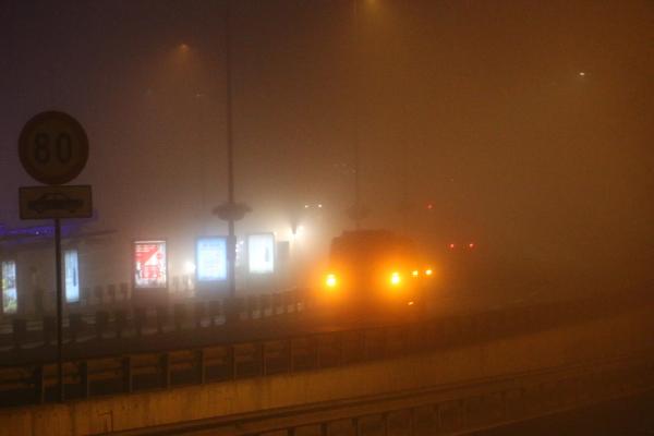 İstanbul'da sis etkili oldu