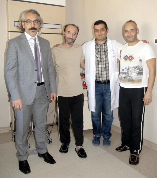 İki kardeş, kanseri birlikte yendi