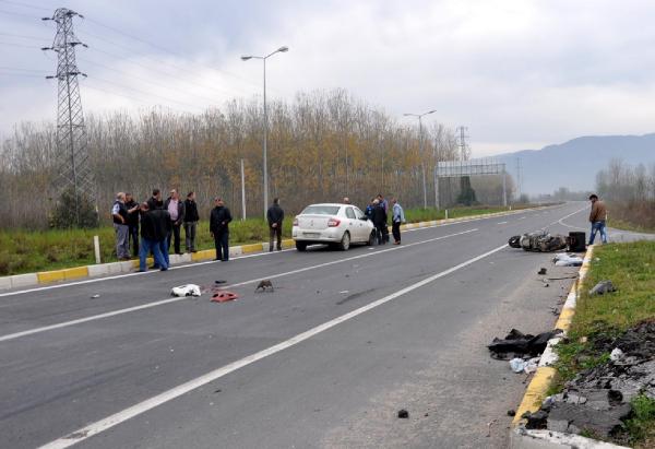Otomobilin çarptığı motosikletin sürücüsü öldü