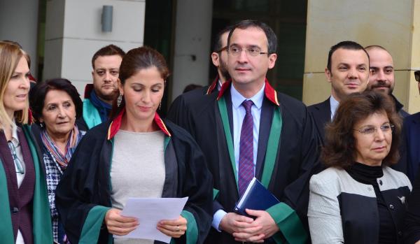 Kadın avukatlar: Özgecan Yasası kadına vahşeti körükler