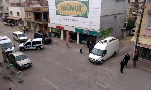 Adana'da bombalı araç alarmı