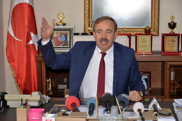 Akdeniz Belediye Başkanı HDP’li Türk: Kaçmadım, görevimin başındayım