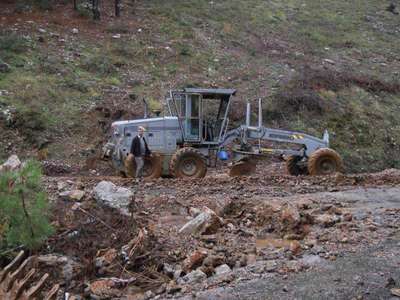 Yağmurun neden olduğu taşkınların yaraları sarılmaya başlandı