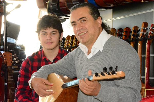 Suriyeli Tambi, uluslararası yarışmalarda 1 yılda 5 birincilik elde etti