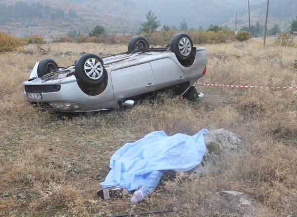 Suriyeliler kaza yaptı: 1 ölü, 1 yaralı