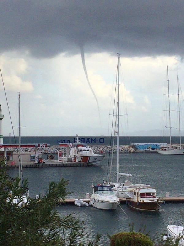 Didim'de önce hortum, sonra gökkuşağı