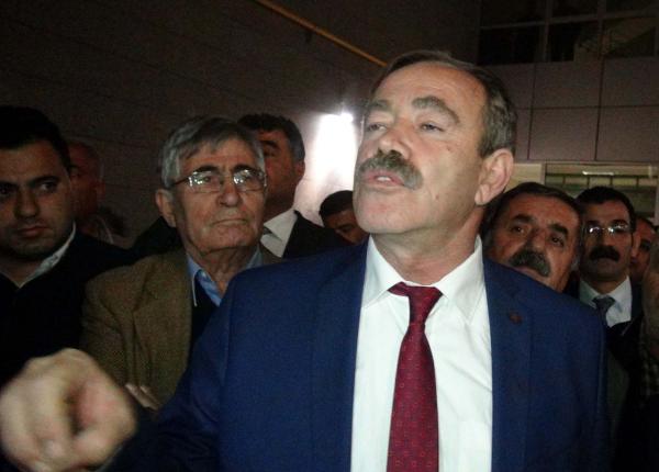 Akdeniz Belediye Başkanı HDP’li Türk: Kaçmadım, görevimin başındayım (2)