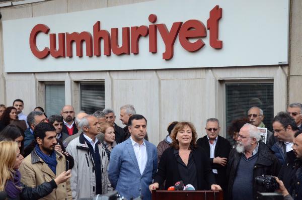 Dilek Dündar: "Bu Can'a takılmış bir şeref madalyasıdır"
