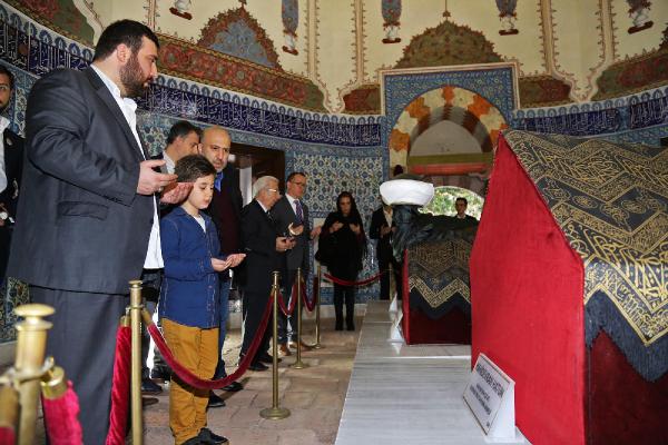 Şehzade Harun Osmanoğlu ve ailesi, Muradiye Külliyesi’nde