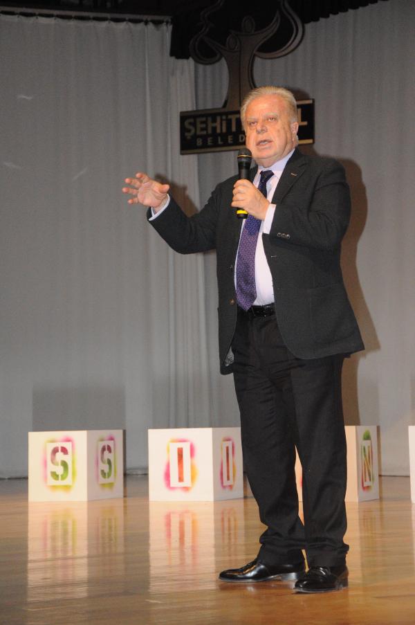 Gaziantep'te lise öğrencilerine sınav semineri