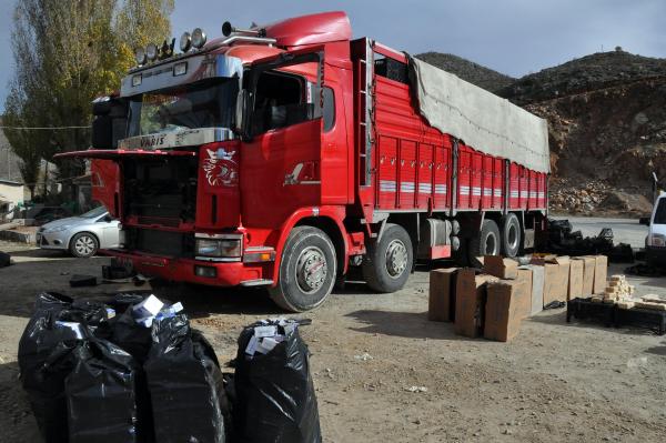 Bitlis'te kamyonda 51 kilo eroin ele geçirildi