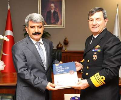 Donanma Komutanı, Rektörü ziyaret etti