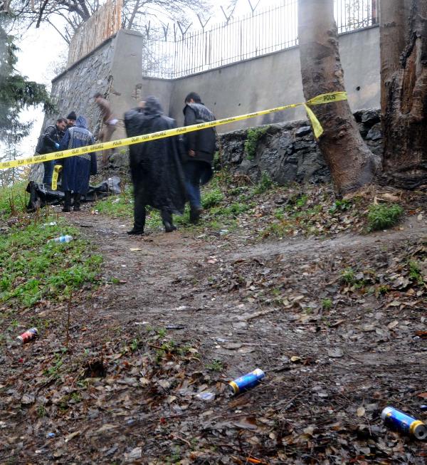 Kağıthane'de ağaçlık alanda ölü bulundu