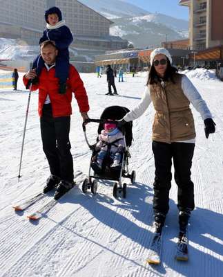Palandöken'de aile boyu kayak