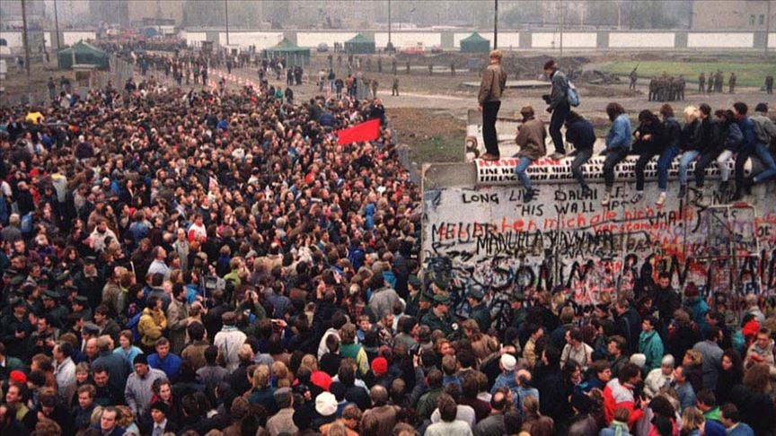 Berlin Duvarı'nın yıkılışının 30. yıl dönümü