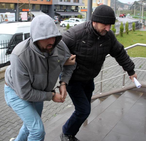 Bonzai satarken suçüstü yakalandı
