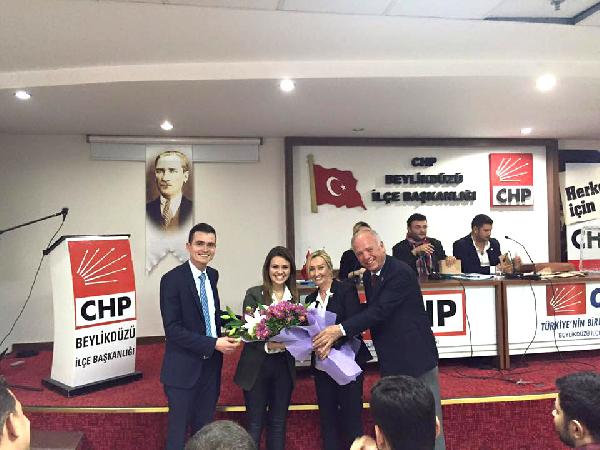 CHP Avcılar Gençlik Kolları’nda başkan değişmedi
