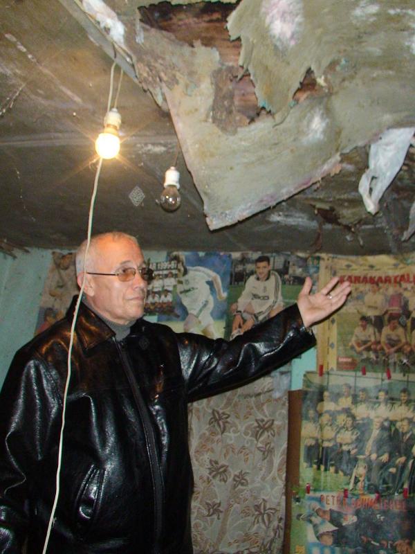Kıbrıs gazisi sokakta kaldı